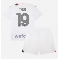 Dětský Fotbalový dres AC Milan Theo Hernandez #19 2023-24 Venkovní Krátký Rukáv (+ trenýrky)